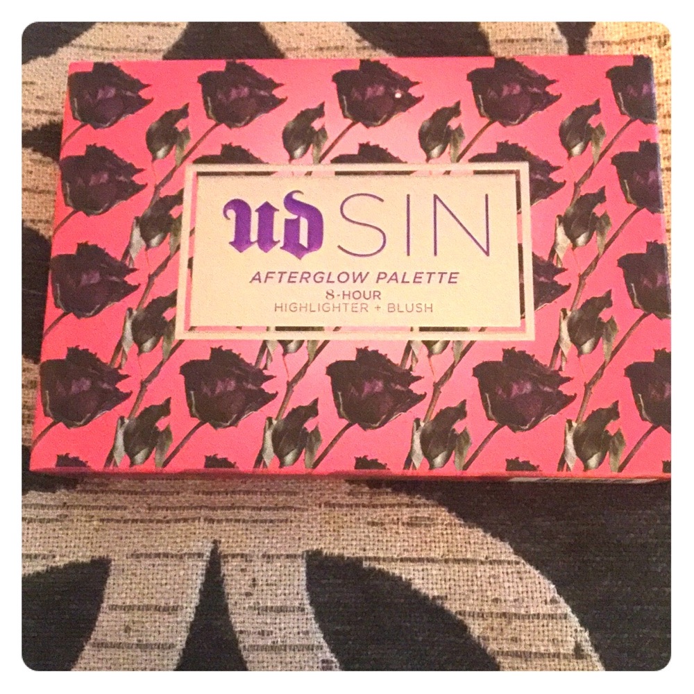 Urban decay afterglow palette